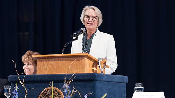 Elizabeth R. Cantwell Named 17th USU President