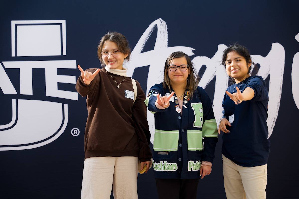 Prospective students at a USU event.